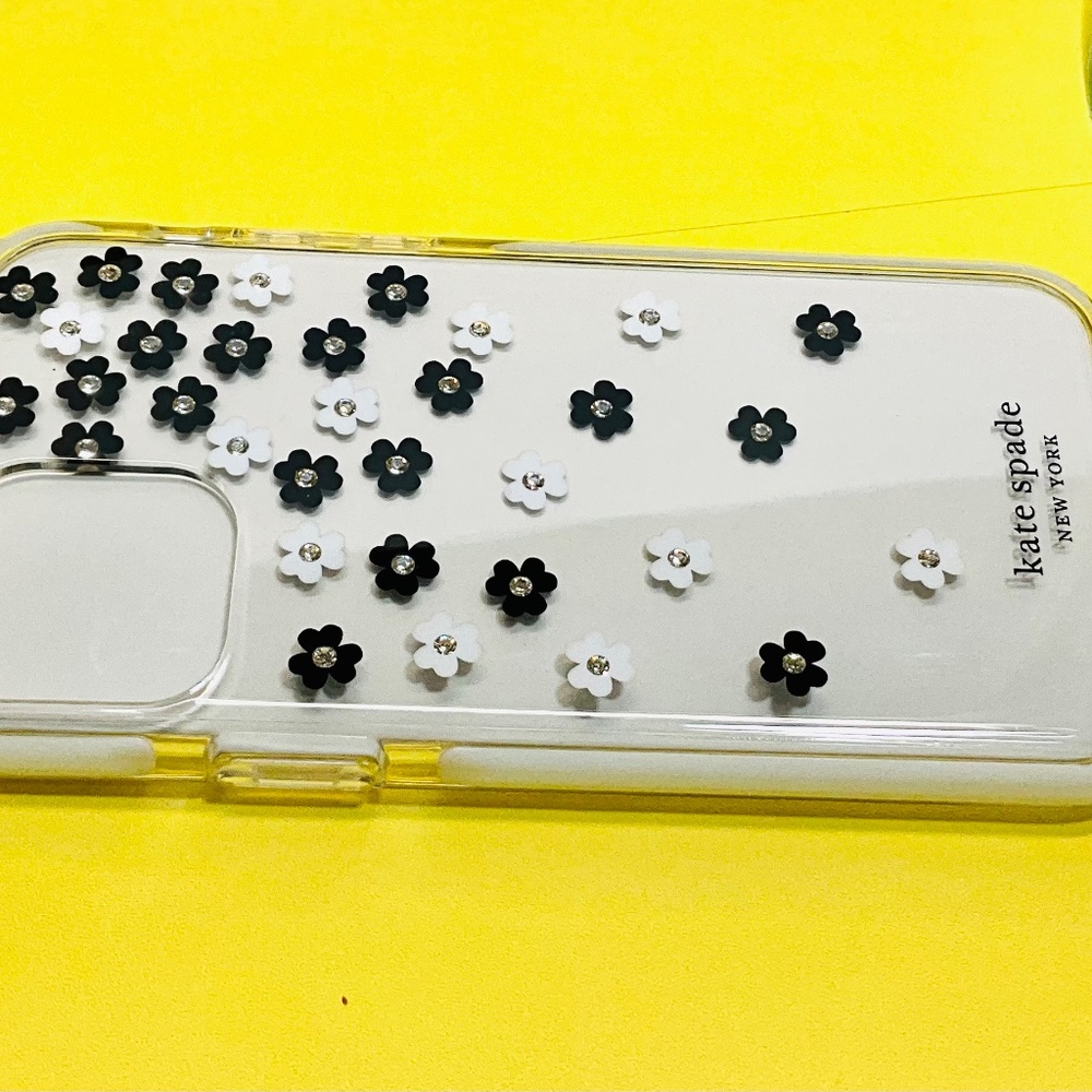 iPhone 11 Pro case ~ KATE SPADE Black and White Floral Phone Case - Picture 3 of 5